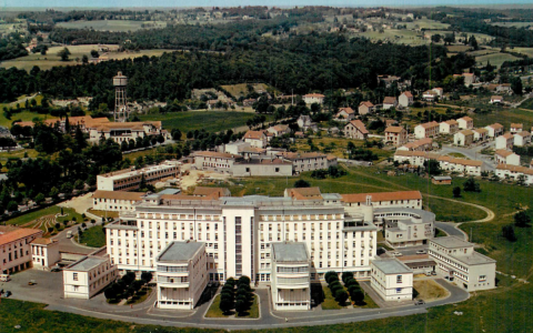 Vue aérienne de l'hôpital